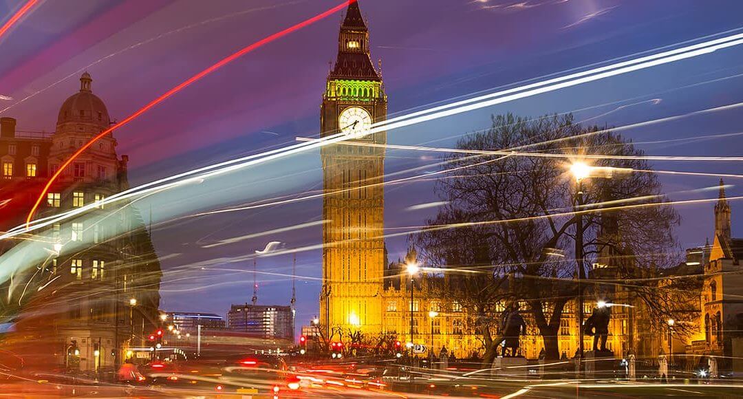 A street view of big ben by night